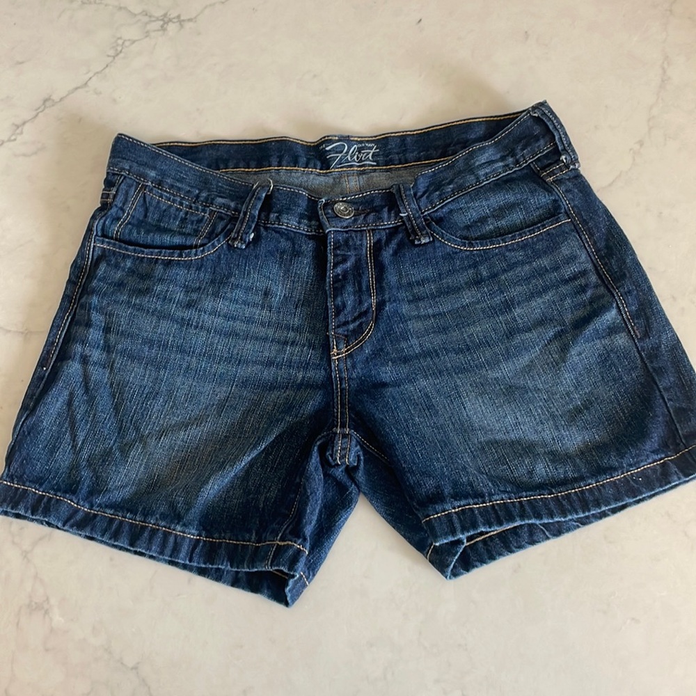 Old Navy Flirt Jean Shorts Size 4